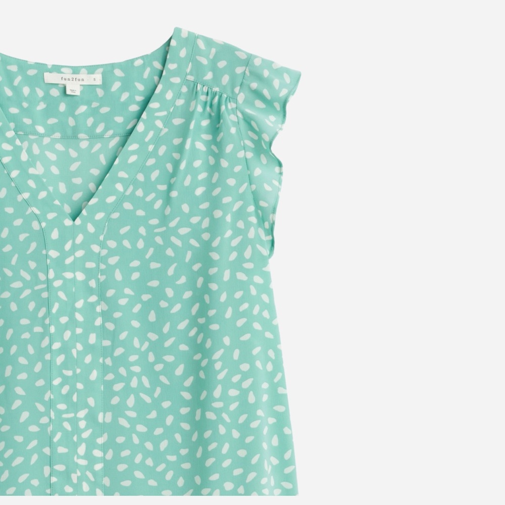 Fun2fun Ari flutter sleeve blouse
